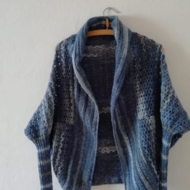 strickidee-herbst-poncho-03